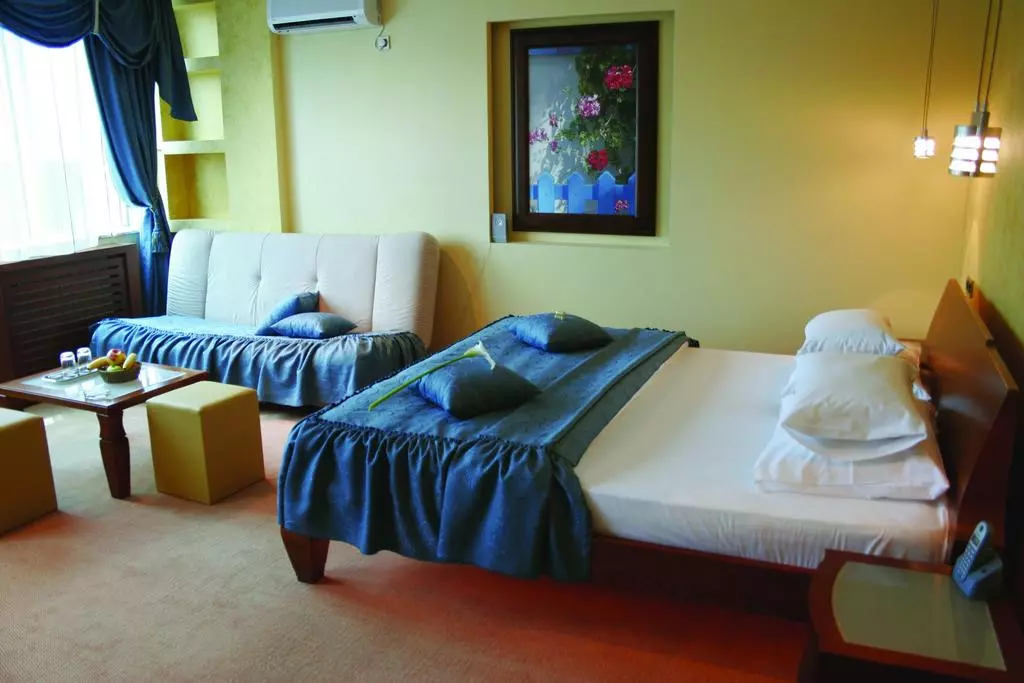 hotel_panorama city inn_novi_sad_shabavizparvaz_07.jpg